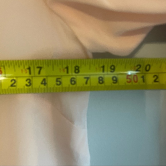 J. CREW 100% Silk Embroidered Bell Sleeve Blouse - Blush Pink Size 2 - Picture 11 of 12